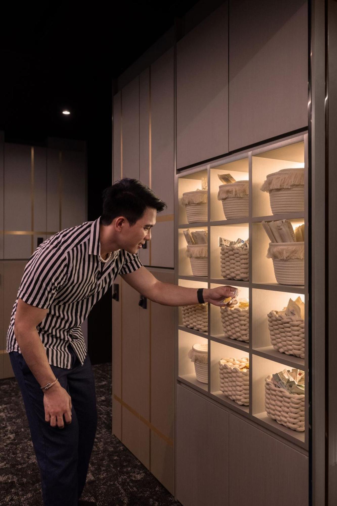 Cube Social Boutique Capsule Hotel At Boat Quay Singapore Exteriör bild