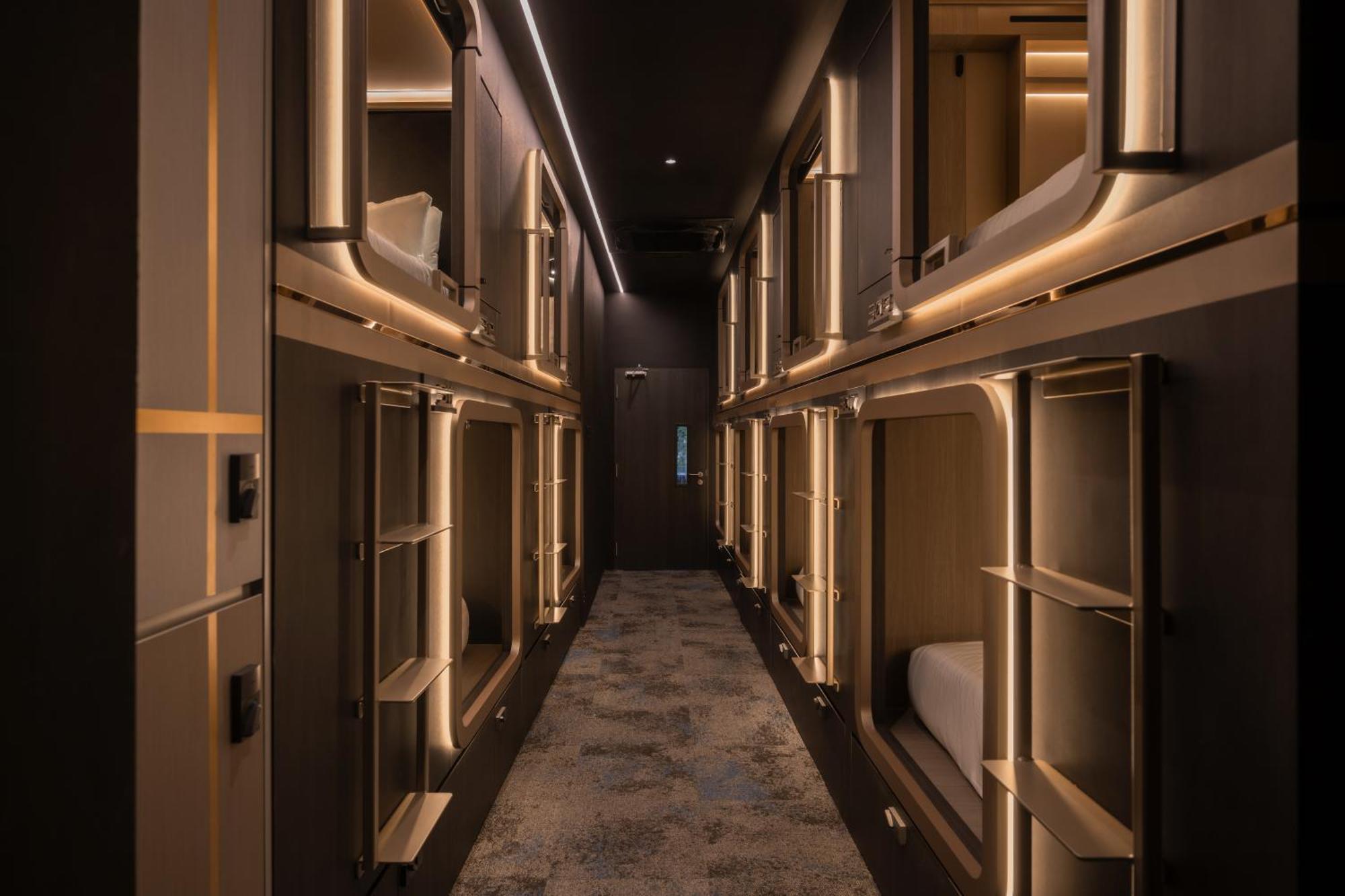 Cube Social Boutique Capsule Hotel At Boat Quay Singapore Exteriör bild