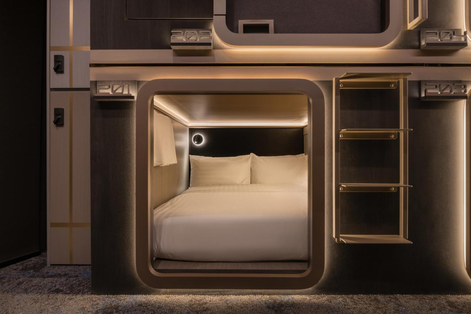 Cube Social Boutique Capsule Hotel At Boat Quay Singapore Exteriör bild